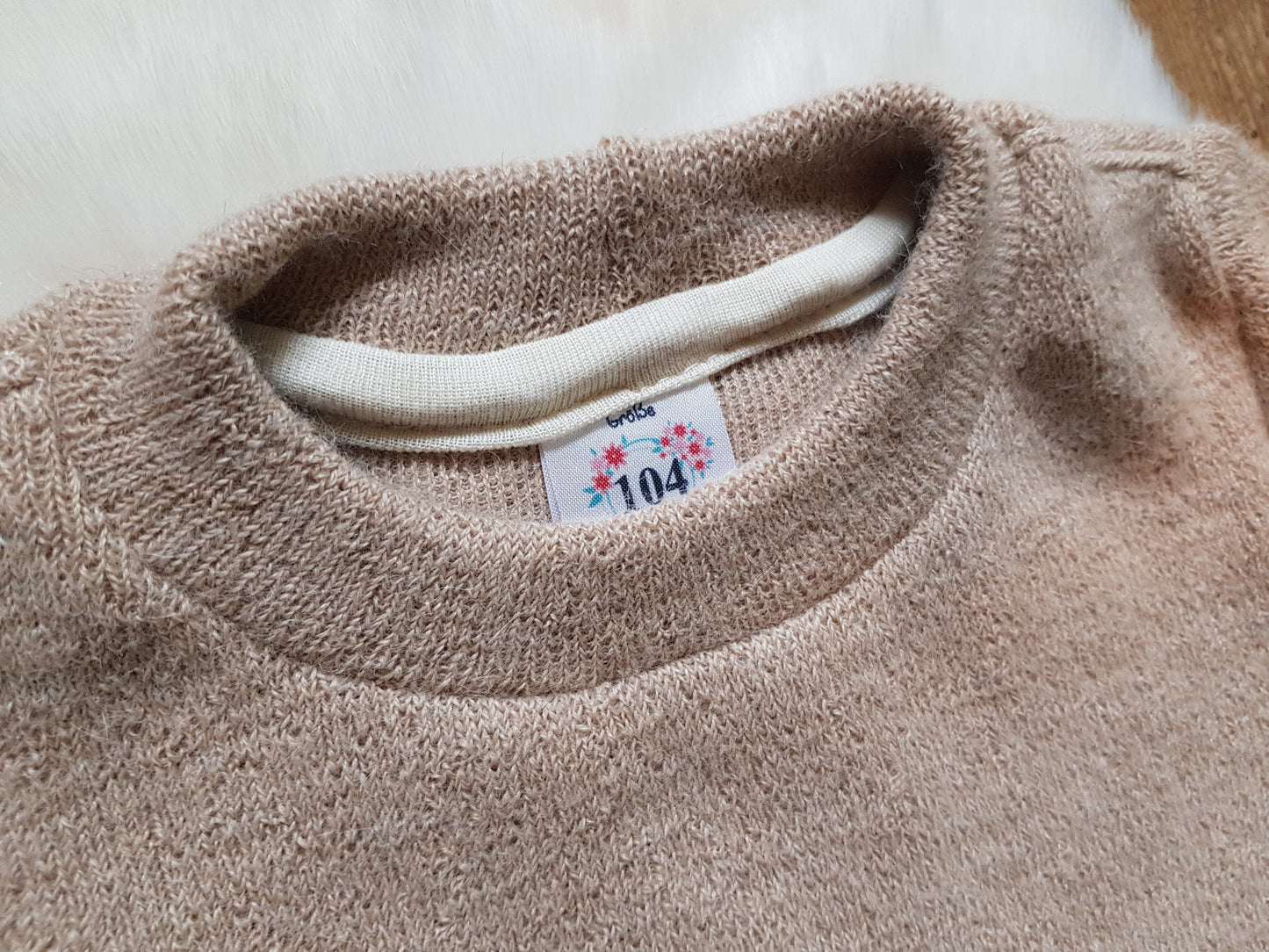 Kinder Pullover Gr. 104 mit Fuchs-Stickerei