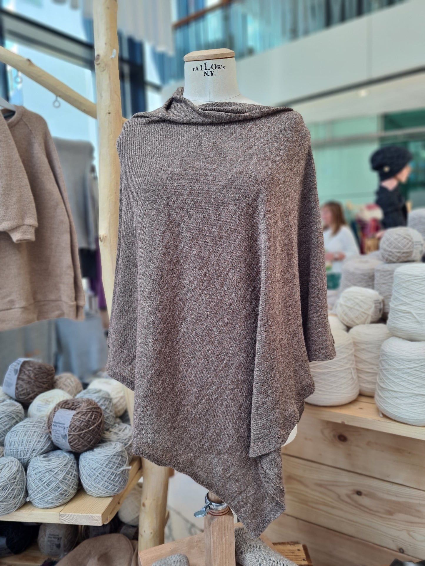 Poncho aus Sommerstrick